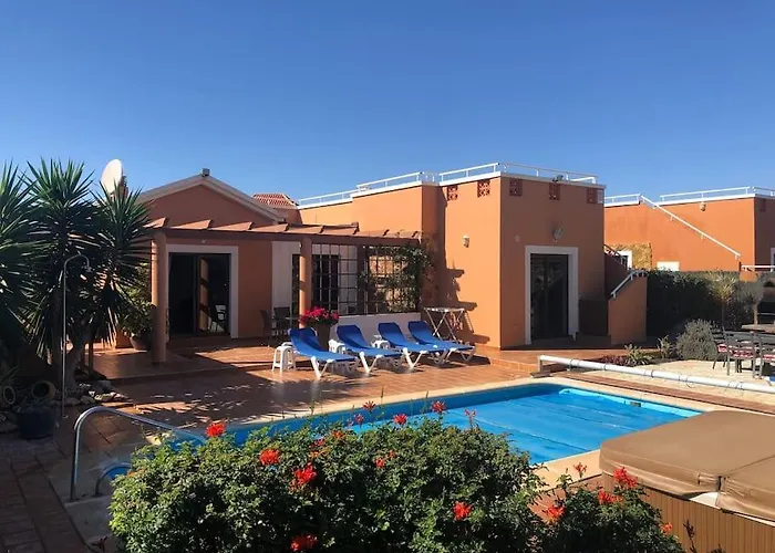 Casa Piedra, Luxury Family Front Line Golf, Hot Tub,Pool Table, 8 Pers, Caleta De Fuste
