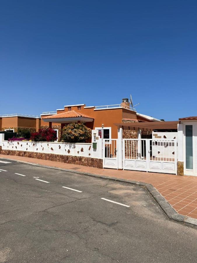 Casa Piedra, Luxury Family Front Line Golf, Hot Tub,pool Table, 8 Pers, Villa Caleta de Fuste